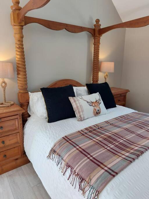 Wildthorn Cottage Moyad エクステリア 写真